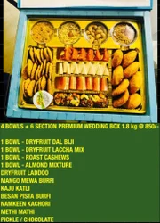 4 Bowls 6 Section Premium Box 1.8 kg