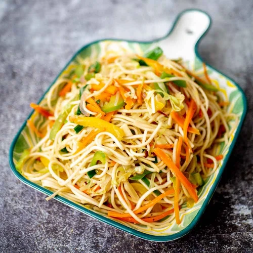 Long Veg Hakka Noodles