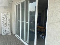 Three Tracks Sliding Windows